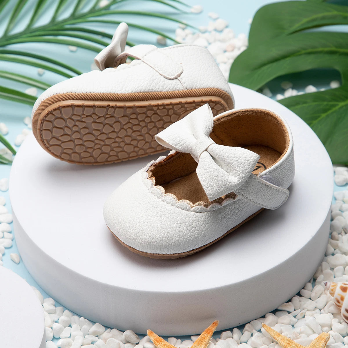 Soft sole baby shoes