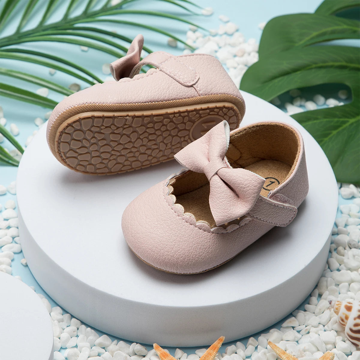 Soft sole baby shoes