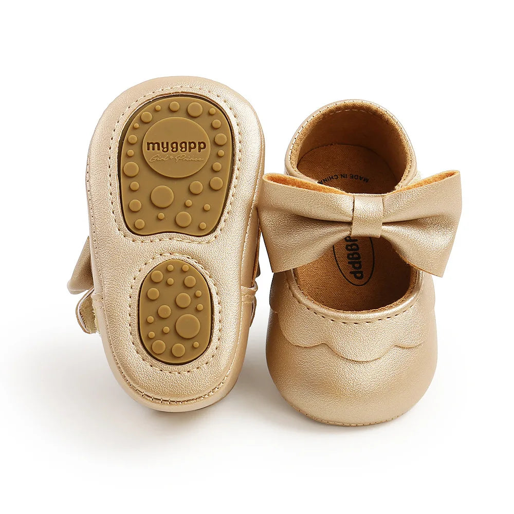 Soft sole baby shoes