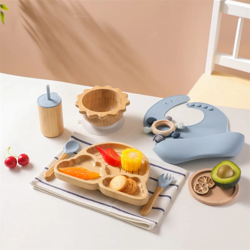 Bamboo tableware set